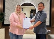 Putri Dakka Terima Surat Rekomendasi PAN Jubir FKJ – Nur Optimis Kawinkan Partai Nasdem – PAN di Pilwalkot Palopo