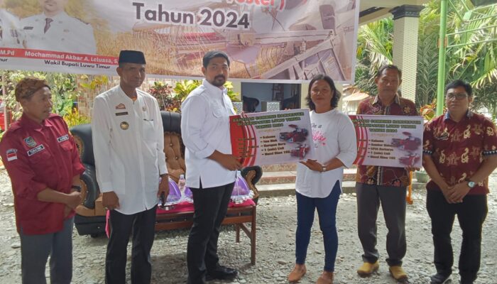 Komitmen Pemkab Luwu Timur,  Wakil Bupati Akbar Andi Leluasa Serahkan Mesin Panen Kepada Petani