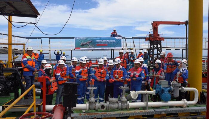 Kado HUT Pertamina ke-67, Pertamina Patra Niaga Sulawesi Resmikan Jetty Kapal Industri dan Penyaluran Perdana Backloading Biosolar B35 Industri