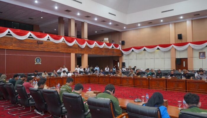 22 Tuntutan Ampera Menggema di DPRD Bontang, Dari Isu Nasional hingga Lokal