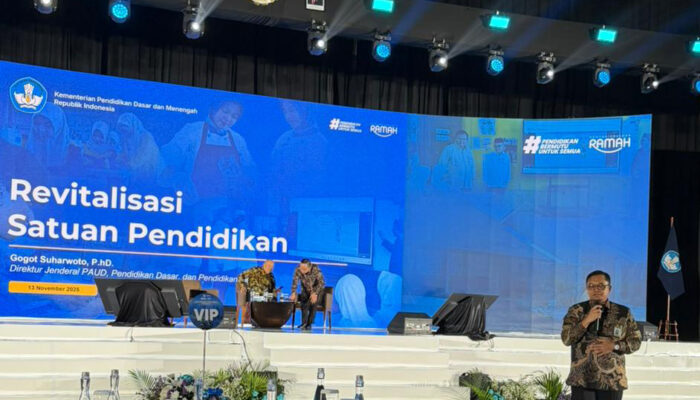 Bupati Andi Rahim Minta Disdikbud Kawal Usulan Program Revitalisasi dan Digitalisasi Sekolah TA 2026