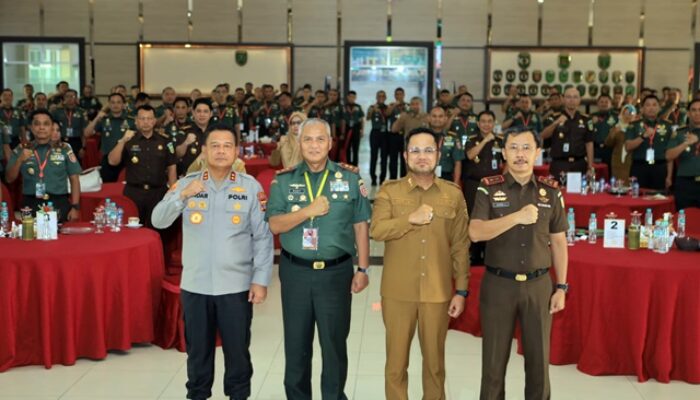 Kodam VI/Mulawarman Gelar Rapat Evaluasi Satuan 2025, Tingkatkan Kinerja dan Sinergi di Kalimantan
