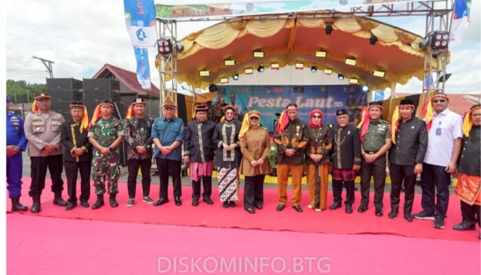 Pesta Laut Bontang Kuala 2025 Resmi Dibuka, Perpaduan Tradisi Pesisir dan Penggerak Ekonomi Warga
