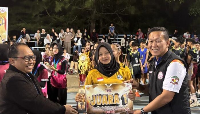 Cetak Atlet Masa Depan, Mini Turnamen Voli Usia Dini PBVSI Bontang Berakhir Sukses