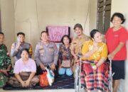 Lurah Gunung Telihan Bersama TNI–Polri Sambangi Rumah Warga Kurang Mampu