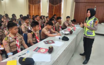 Polantas Menyapa: Pramuka Saka Bhayangkara Diajak Jadi Pelopor Tertib Berlalu Lintas di Pangkep