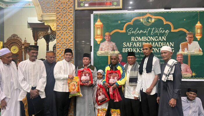 KKSS Bontang Salurkan 50 Paket Sembako dan Rp50 Juta untuk Pembangunan TPA