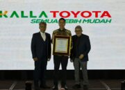 Di Ajang SWA Media Group, Chief Executive Officer Kalla Toyota Raih Penghargaan Indonesia Best CEO 2025