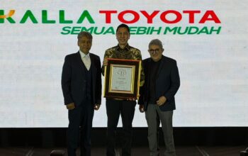 Di Ajang SWA Media Group, Chief Executive Officer Kalla Toyota Raih Penghargaan Indonesia Best CEO 2025