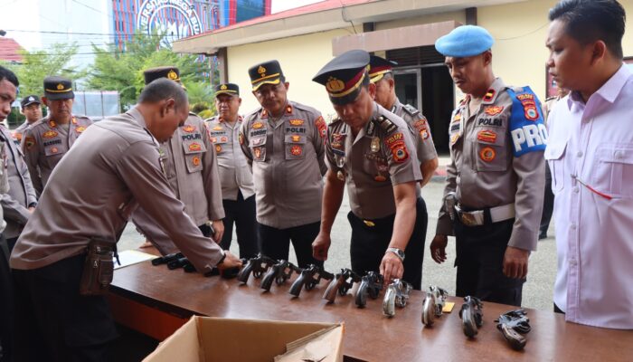 Kapolres Palopo Cek Senjata Api Anggota, Pastikan Penggunaan Sesuai Prosedur