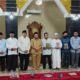 Safari Ramadan di Masjid Baitul Muttaqin, Wawali Bontang Salurkan Wakaf 90 Al-Quran