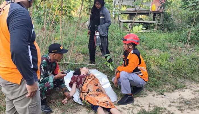 Pingsan saat Bantu Padamkan Kebakaran Lahan, Remaja di Bontang Dievakuasi BPBD ke RSUD