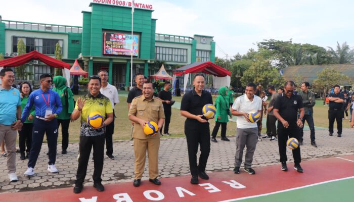 Buka Turnamen Bola Voli dan Basket Dandim Cup 2026, Wawali: Ini Wadah Bangun Karakter Generasi Muda
