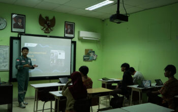 Be-Fair Badak LNG Hadirkan Praktisi ke Ruang Kelas
