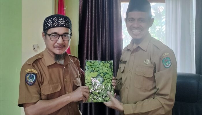 Jelang Rakerda, DMI Luwu Utara Mulai Distribusikan Kain Batik Seragam ke Pengurus