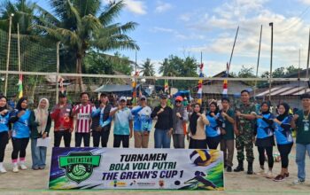 Dukung Penjaringan Atlet Daerah, Kadisporapar Lutra Buka Turnamen Bola Voli Putri di Desa Lampuawa