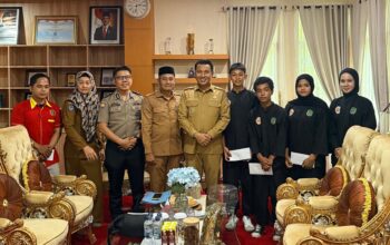 Bikin Bangga Luwu Utara, Peraih Emas Kejurnas Pencak Silat Dapat Penghargaan dari Bupati