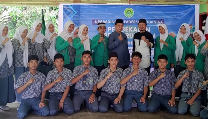 Bangun Jiwa Kepemimpinan Siswa, MTs/MA DDI Masamba Gelar Pembekalan Pengurus OSIM 2026