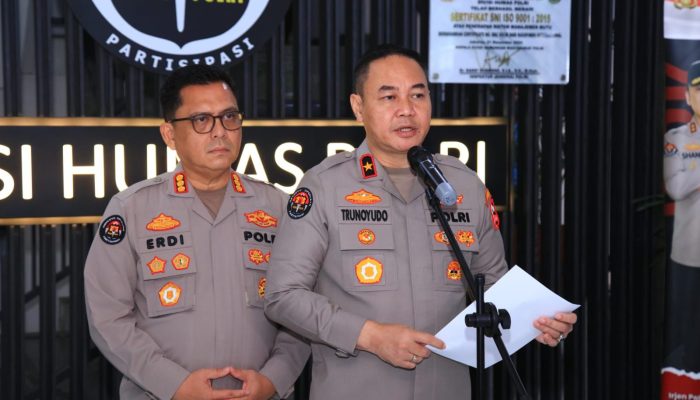 Polri Mutasi 1.121 Personel