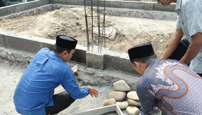 Pembangunan Gedung Belajar 2 Lantai TPA Al Furqan dan TK-Al Irsyad As’adiyah Resmi Dimulai
