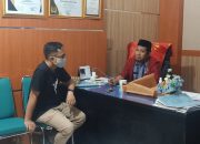 “Kawan, Bantu ka Dulu”: Intro Musik yang Merdu dari Pak Arief R. Palallo