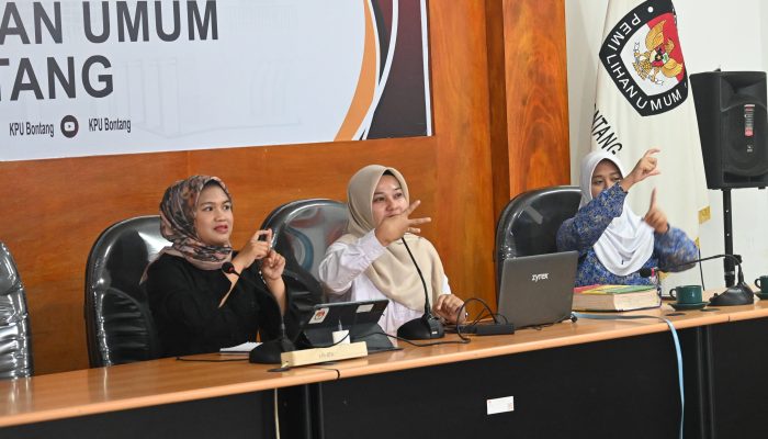 Wujudkan Pelayanan Inklusif, KPU Bontang Gelar Pelatihan Bahasa Isyarat