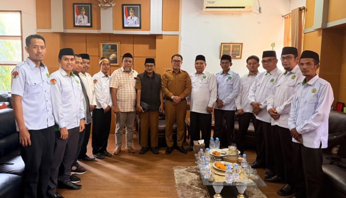 Jumail Mappile Pimpin Rapat Persiapan Pelantikan PD IPIM Luwu Utara, Targetkan 150 Imam Masjid Padati Aula La Galigo